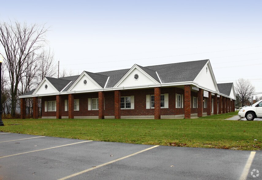 419 Main St, Grafton, OH à louer - Photo de l’immeuble – Image 3 sur 8