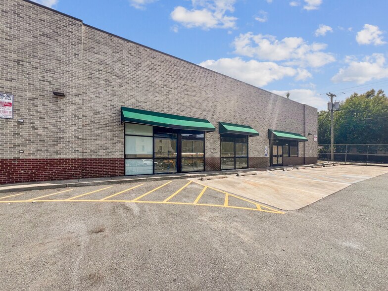 2380 John F Kennedy Blvd, Jersey City, NJ à vendre - Photo de l’immeuble – Image 1 sur 31