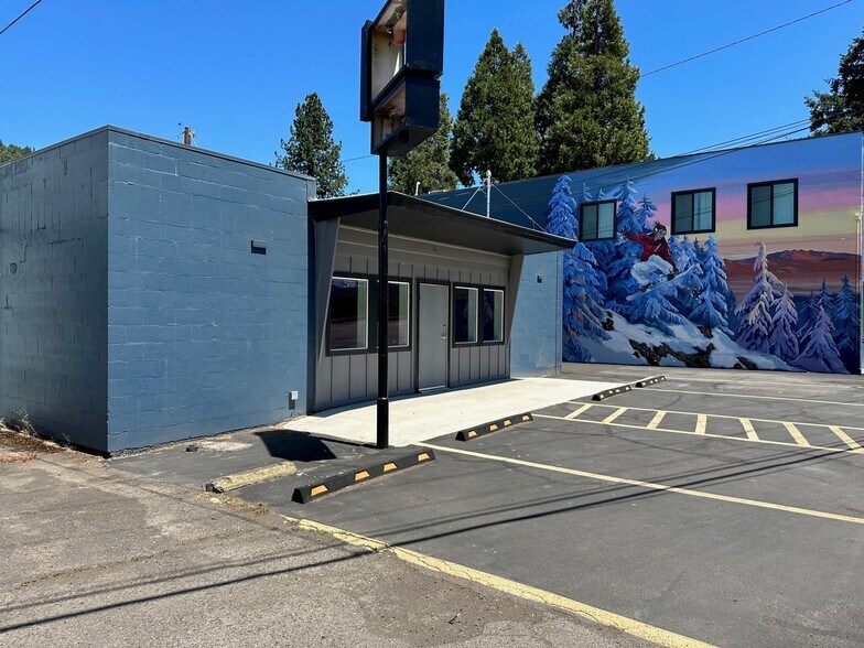 48017 Highway 58, Oakridge, OR à vendre - Photo de l’immeuble – Image 3 sur 36