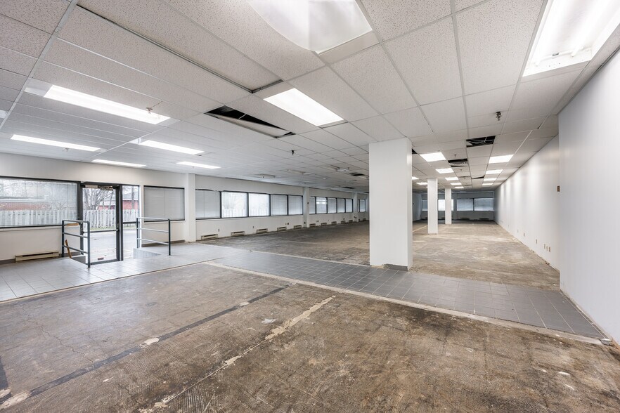 6363 Rte Transcanadienne, Montréal, QC à louer - Photo de l’immeuble – Image 2 sur 17