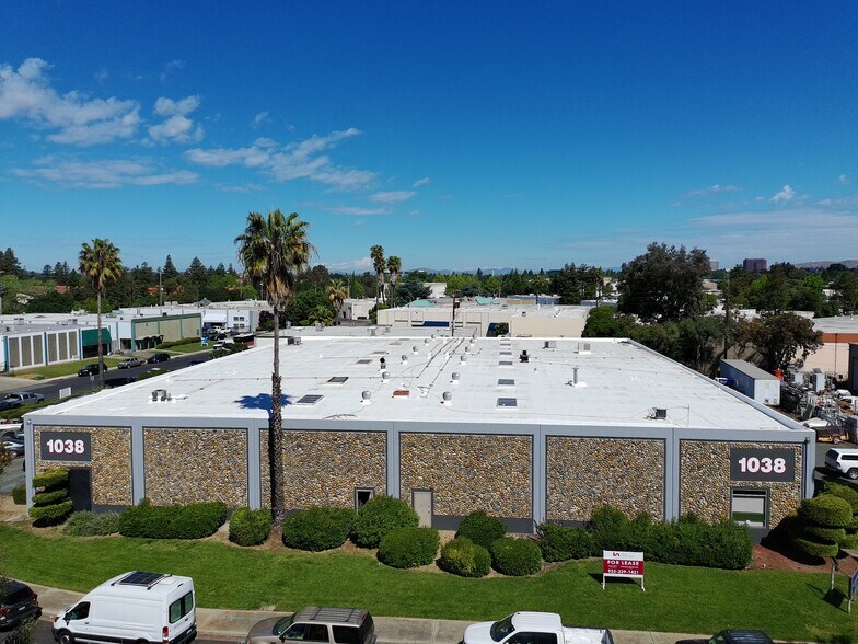 1038 Shary Cir, Concord, CA à louer - Photo de l’immeuble – Image 3 sur 5