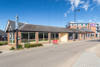 Plus de détails pour 2 Exeter Rd, Newmarket - Local commercial à louer