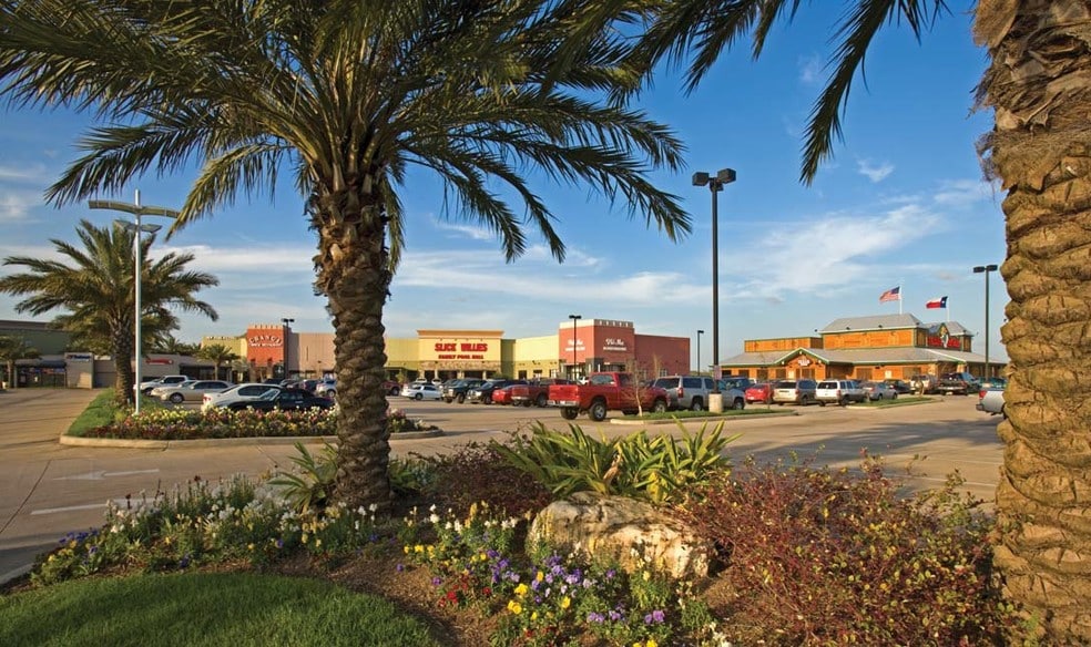 20900 Katy Fwy, Katy, TX à louer - Photo principale – Image 2 sur 7