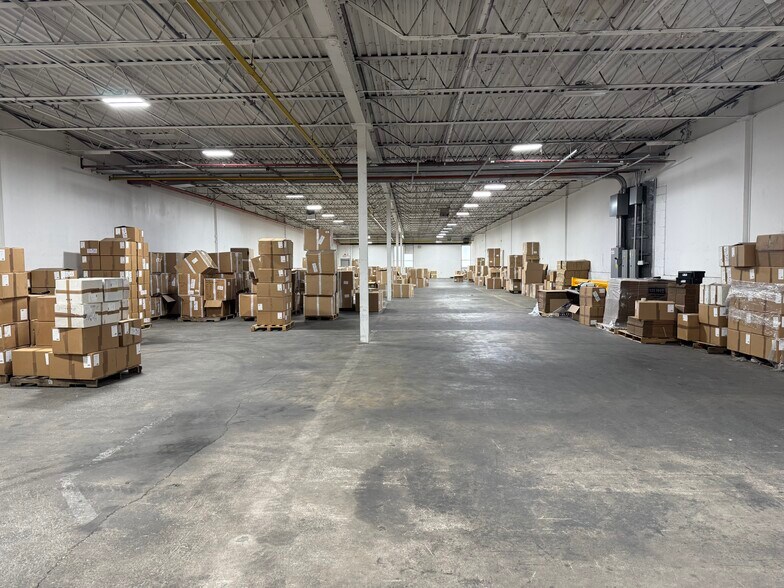 10-50 Charles St, Westwood, NJ à louer - Photo intérieure – Image 3 sur 7