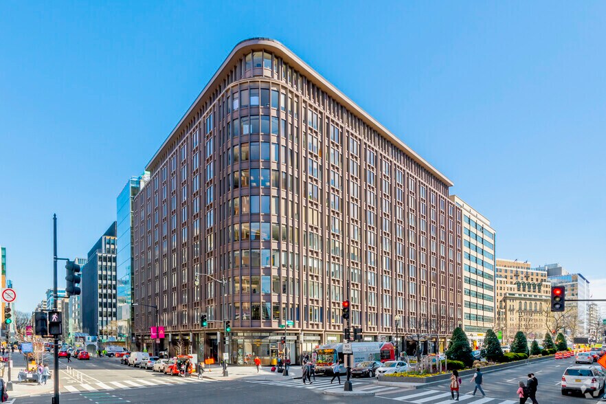 1025 Connecticut Ave NW, Washington, DC à louer - Photo de l’immeuble – Image 3 sur 24