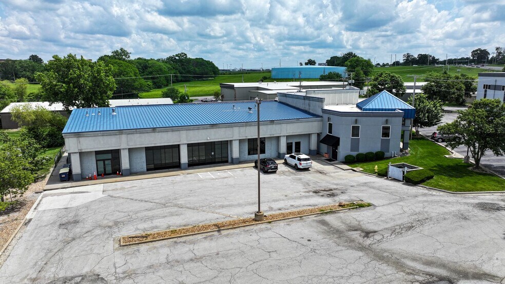 801 NW Commerce Dr, Lee's Summit, MO à vendre - Photo de l’immeuble – Image 1 sur 4