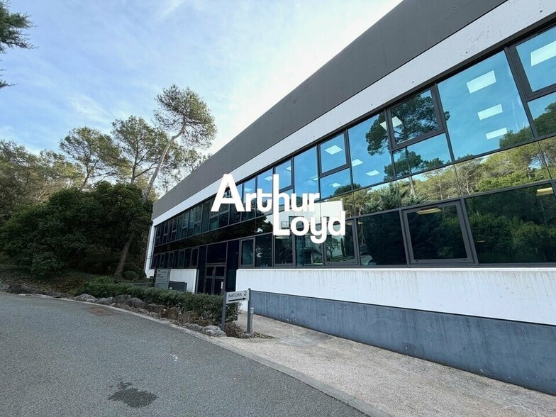 1198 Avenue Du Docteur Maurice Donat, Mougins à vendre - Photo de l’immeuble – Image 1 sur 9