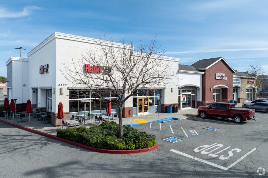 6955 Camino Arroyo, Gilroy, CA à louer - Photo de l’immeuble – Image 3 sur 3