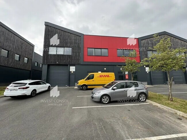 Plus de détails pour Local d'activités à louer