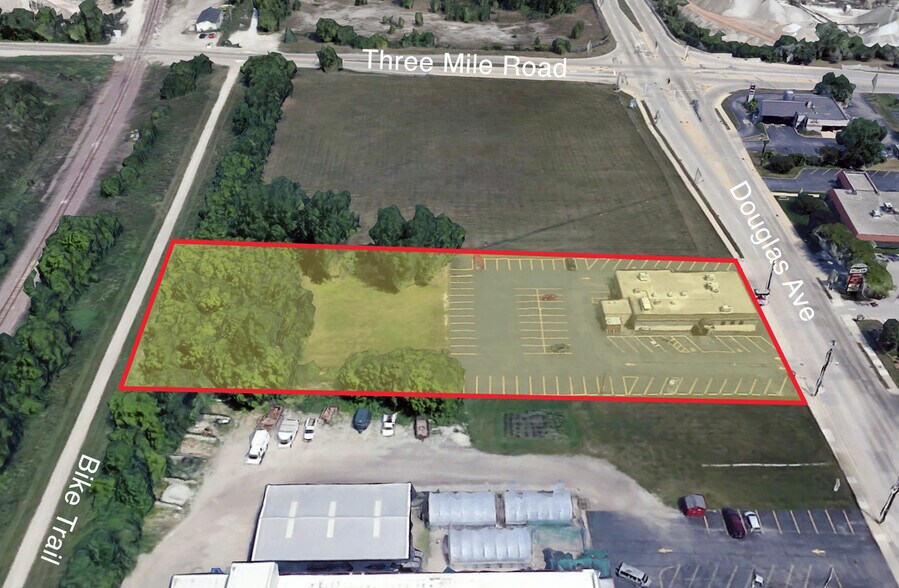 3840 Douglas Ave, Racine, WI à vendre - Aérien – Image 2 sur 2