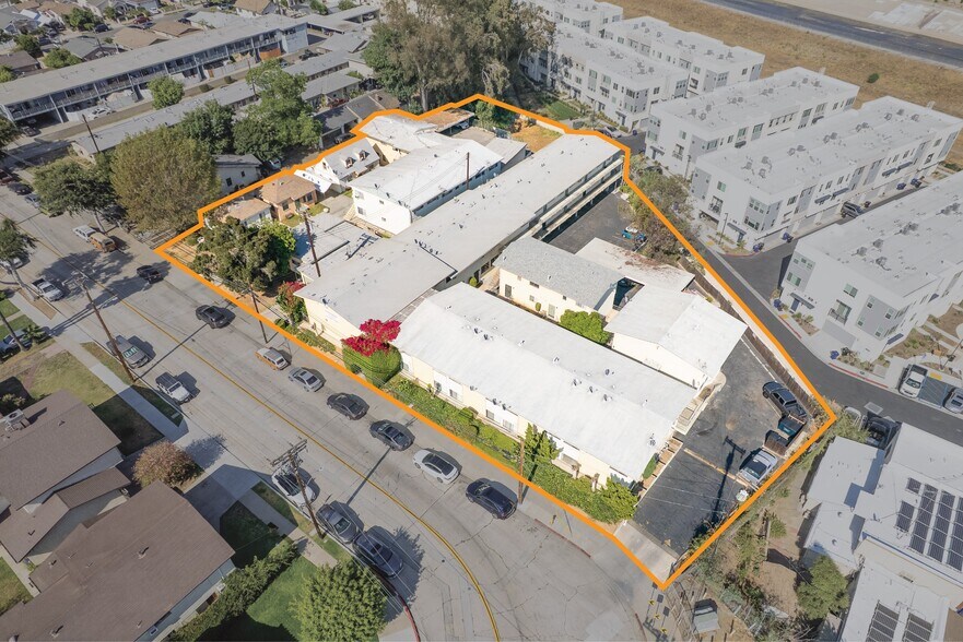 116 N Poplar Ave, Montebello, CA à vendre - Photo principale – Image 1 sur 11