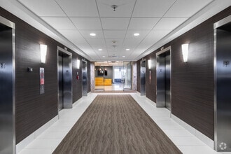 4500 S Cherry Creek Dr, Denver, CO à louer Photo intérieure– Image 2 sur 3