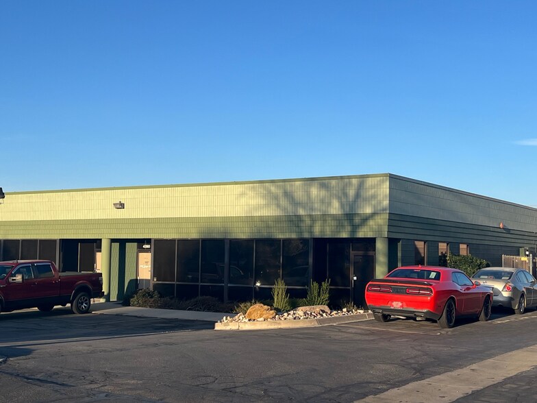4380-4410 S Century Dr, Salt Lake City, UT à louer - Photo de l’immeuble – Image 2 sur 3