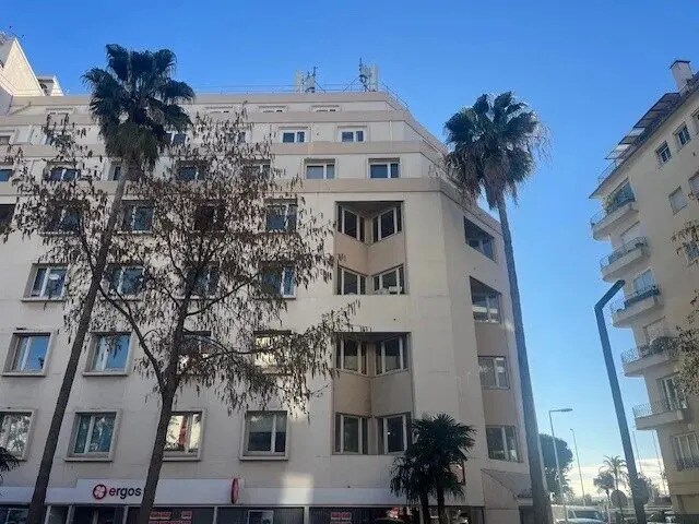 Bureau dans Nice à louer - Photo de l’immeuble – Image 1 sur 9