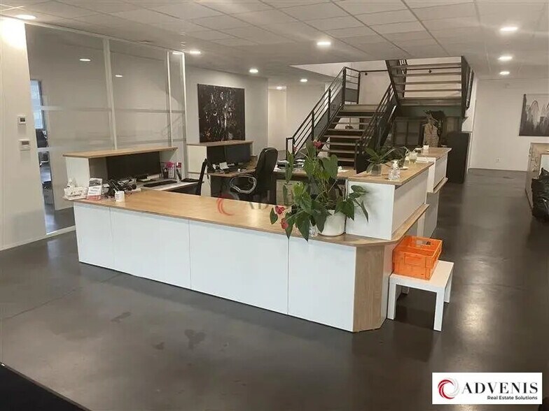 Bureau dans Bruges à louer - Hall d’entrée – Image 3 sur 5