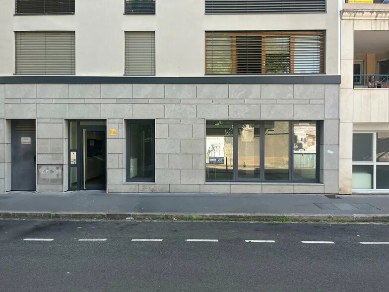 Local commercial dans Lyon à louer - Photo de l’immeuble – Image 1 sur 9