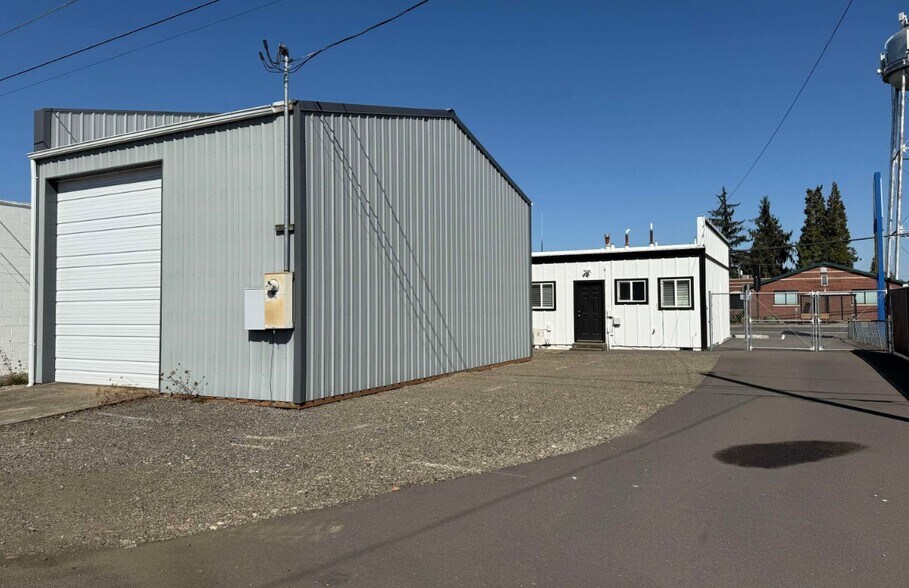 552 Main St, Aumsville, OR à vendre - Photo de l’immeuble – Image 3 sur 13