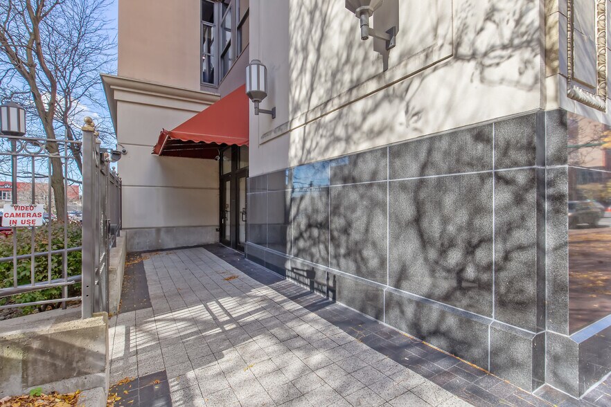 450 S Salina St, Syracuse, NY à louer - Photo de l’immeuble – Image 2 sur 25