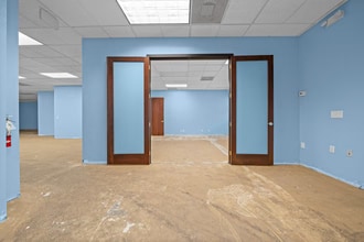 5885 Central Ave, Saint Petersburg, FL à louer Photo intérieure– Image 2 sur 6