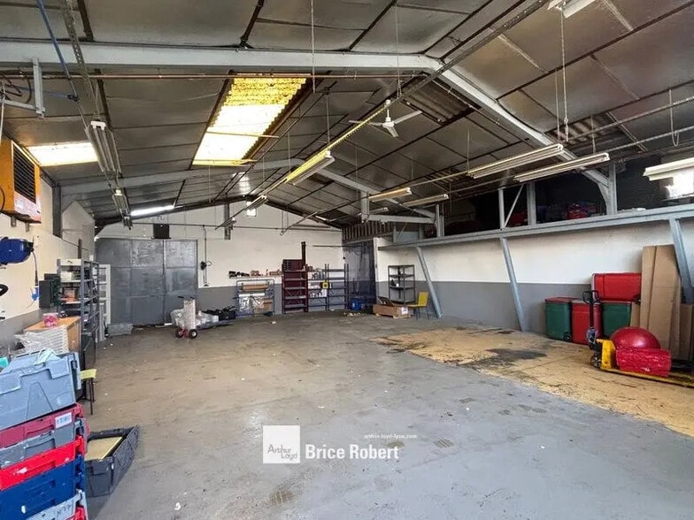 Local d’activités dans Vaulx-en-Velin à louer - Photo intérieure – Image 3 sur 6
