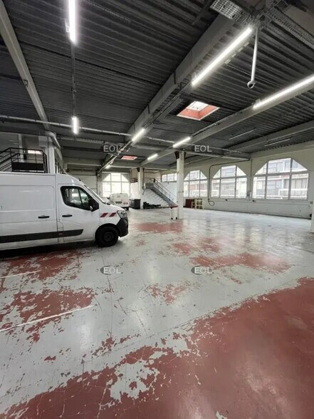 Local d’activités dans Aubervilliers à louer - Photo de l’immeuble – Image 3 sur 9