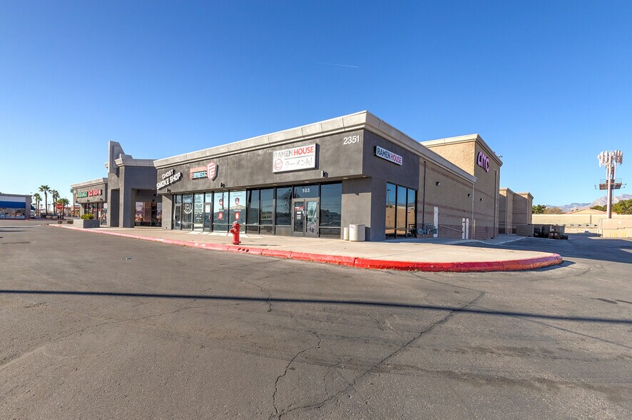2341 N Rainbow Blvd, Las Vegas, NV à louer - Photo principale – Image 1 sur 6