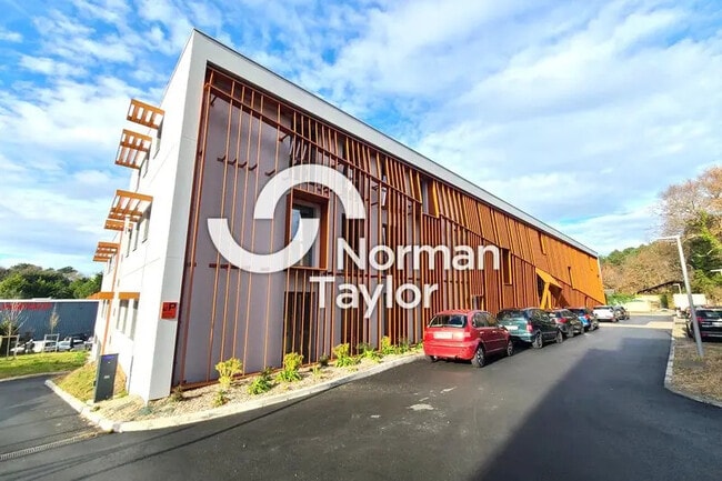 Plus de détails pour Bureau à vendre