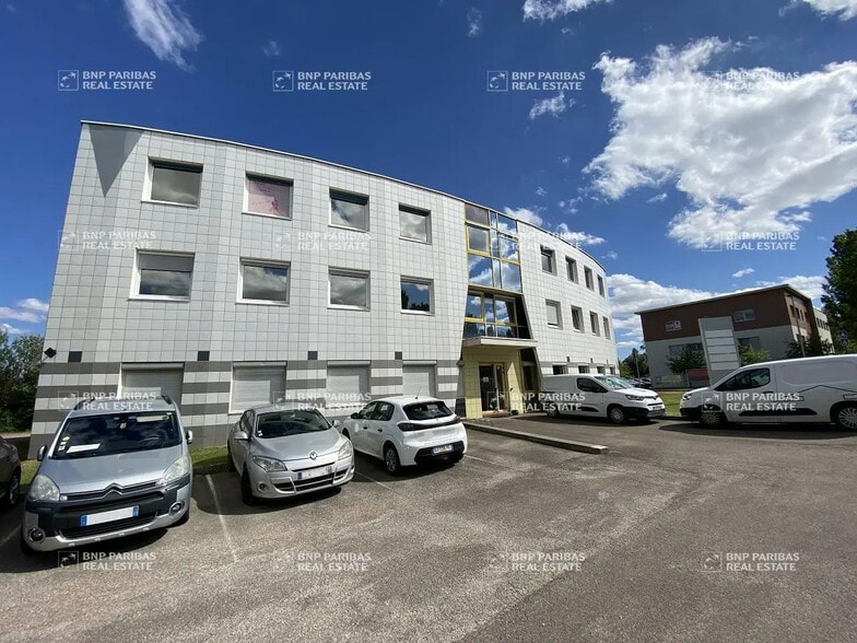 5 Rue Du Golf, Quetigny à louer - Photo de l’immeuble – Image 2 sur 9