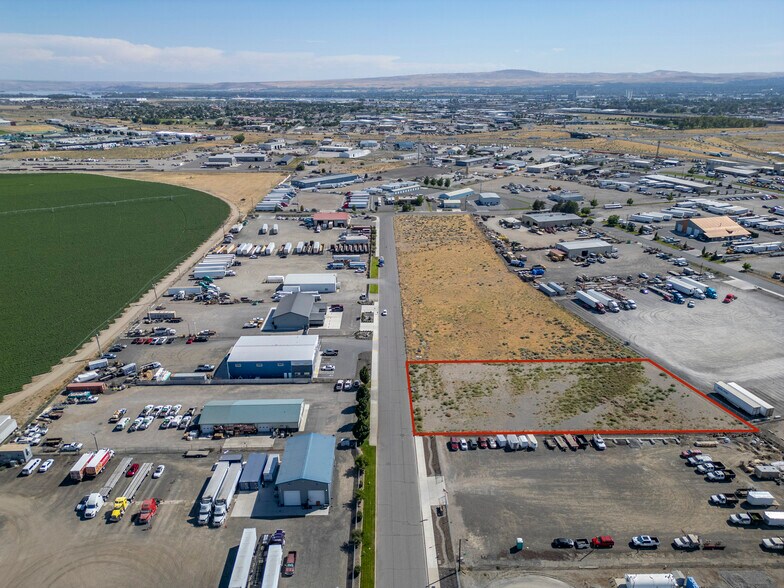 NKA Lot #8 Of Block 2, Pasco, WA à vendre - Aérien – Image 3 sur 11