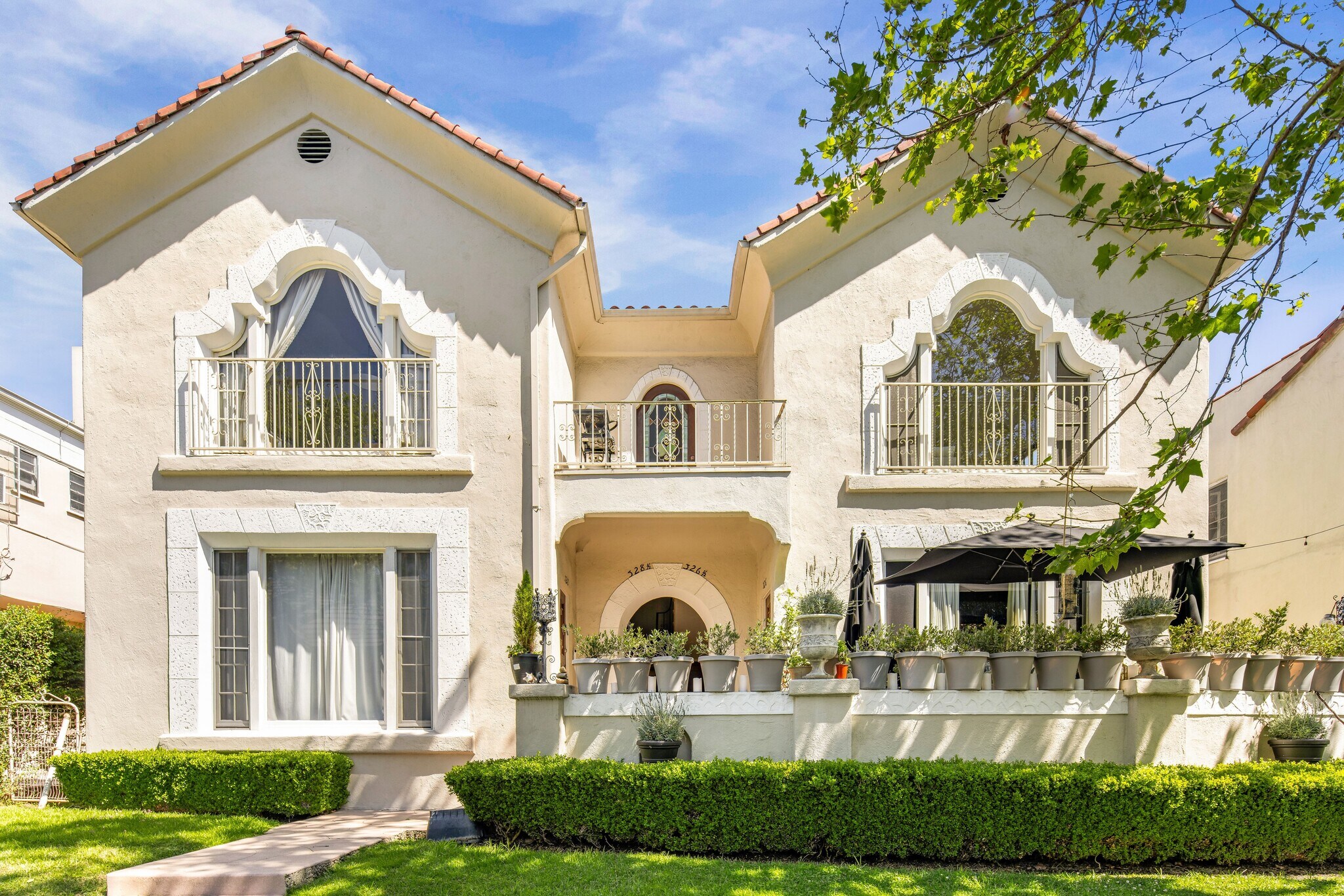 326 N Sycamore Ave, Los Angeles, CA à vendre Photo principale– Image 1 sur 25