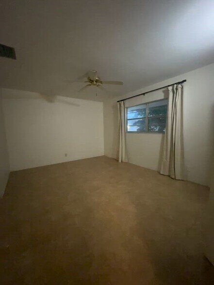 5706-5708 Lincoln St, Hollywood, FL à vendre - Vidéo sur l’annonce professionnelle – Image 1 sur 27