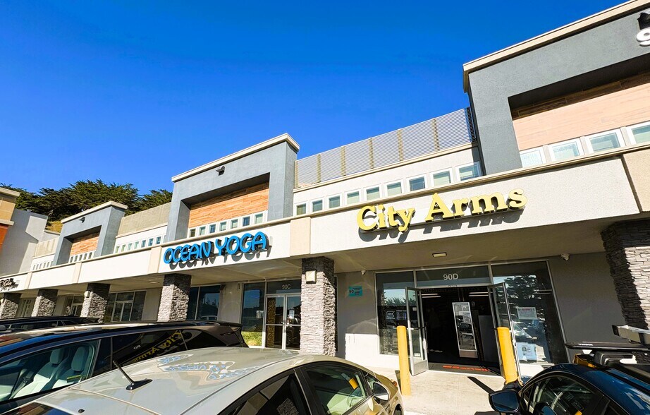20-210 Eureka Square Dr, Pacifica, CA à louer - Photo de l’immeuble – Image 3 sur 28