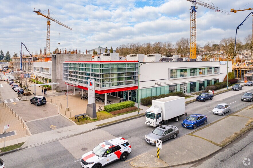 2665 Renfrew St, Vancouver, BC à vendre - Photo principale – Image 1 sur 8