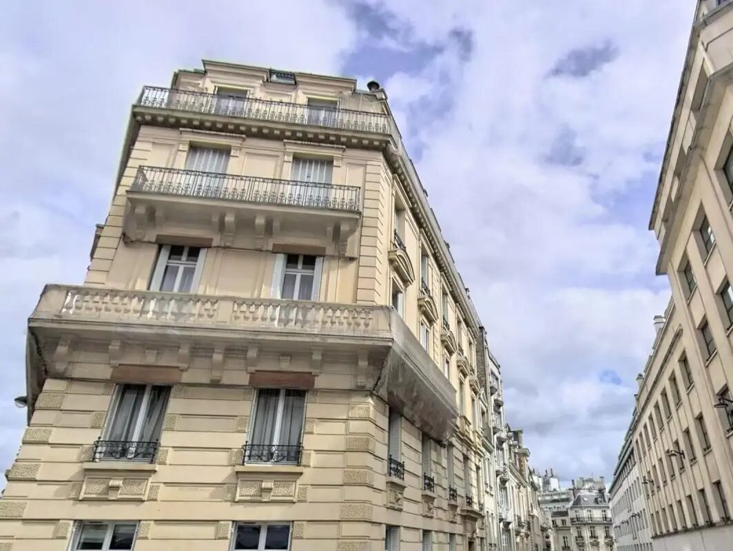 Bureau dans Paris à louer Photo de l’immeuble– Image 1 sur 9
