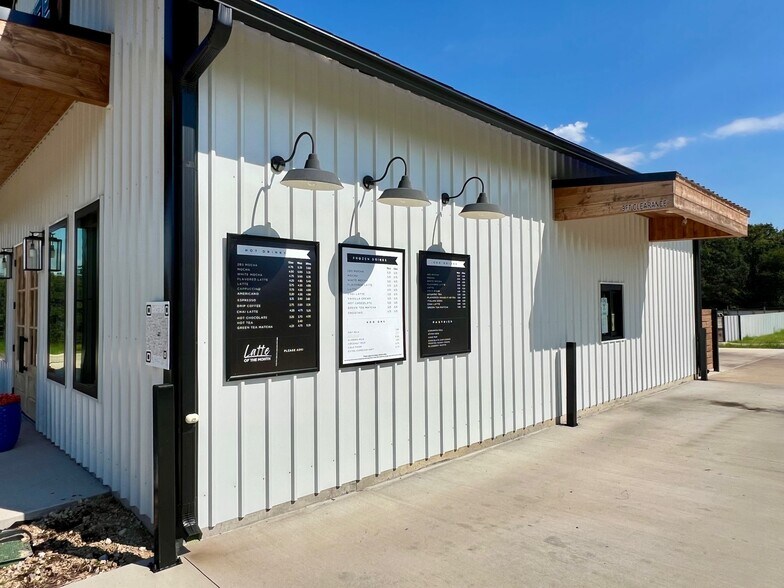 211 W Highway 70, Madill, OK à vendre - Photo de l’immeuble – Image 3 sur 24