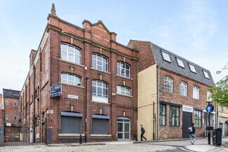 Plus de détails pour 12-14 Blandford Sq, Newcastle Upon Tyne - Local commercial à louer