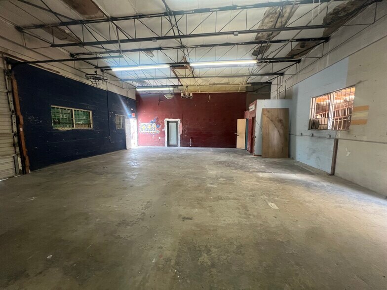 1325 E 10th Ave, Hialeah, FL à louer - Photo de l’immeuble – Image 3 sur 12