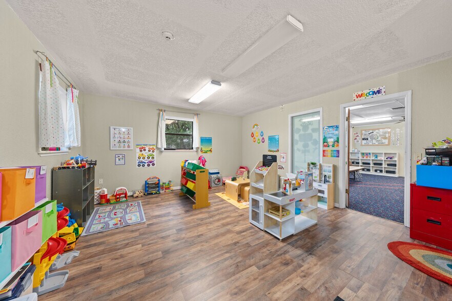 102 S Highland St, Bushnell, FL à vendre - Photo de l’immeuble – Image 3 sur 52