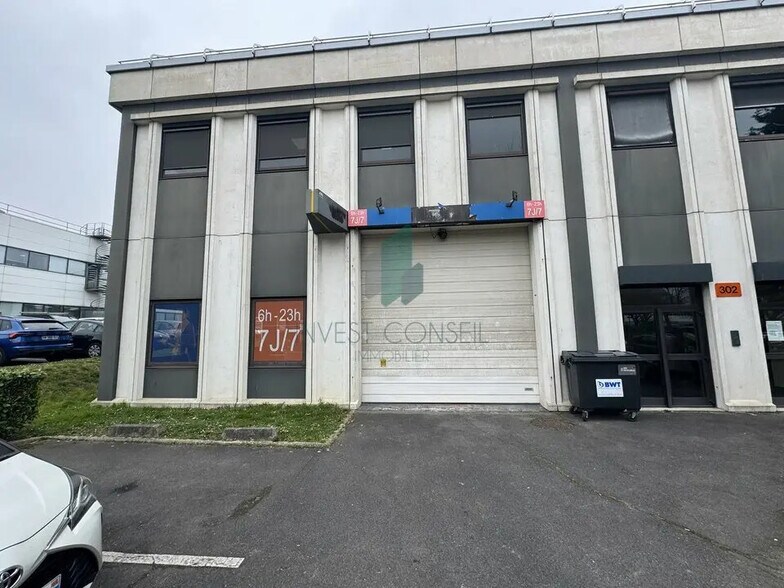 17-21 Rue Du Petit Albi, Cergy à louer - Photo de l’immeuble – Image 1 sur 8