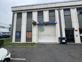 Plus de détails pour Local d'activités à louer