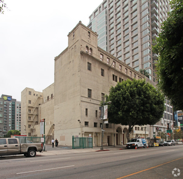 940 S Figueroa St, Los Angeles, CA à louer - Photo principale – Image 1 sur 4