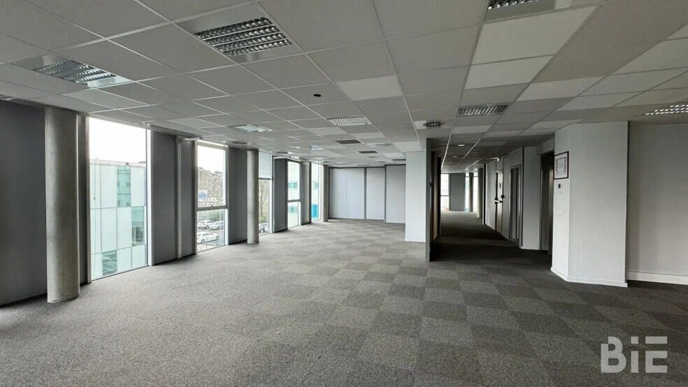12 Bis Avenue Antoine Becquerel, Pessac à louer - Photo de l’immeuble – Image 3 sur 5