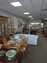 2015-2021 Ridge Rd, Homewood, IL à louer Photo intérieure– Image 2 sur 3