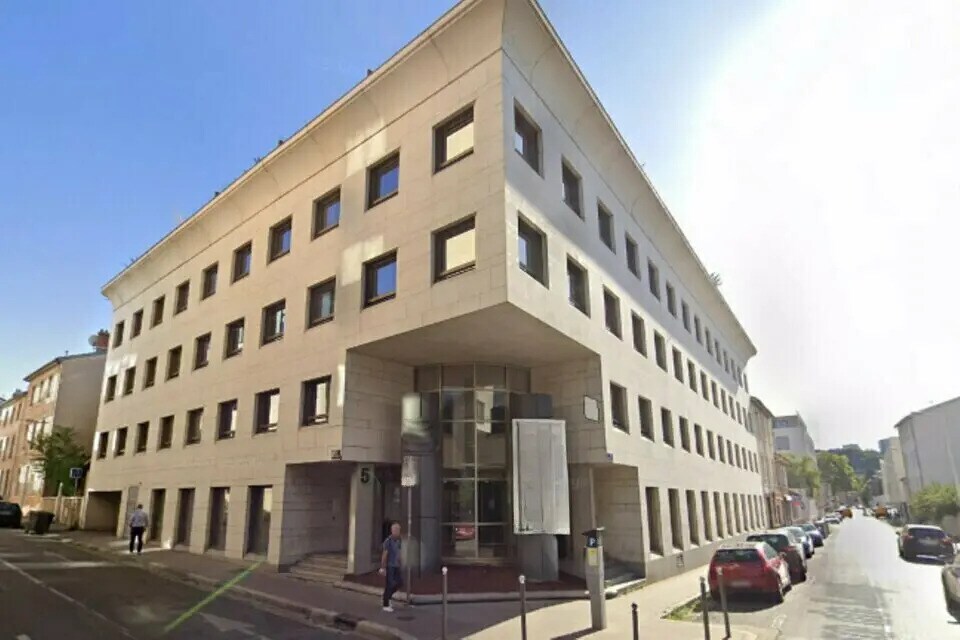 Bureau dans Lyon à louer Photo de l’immeuble– Image 1 sur 12