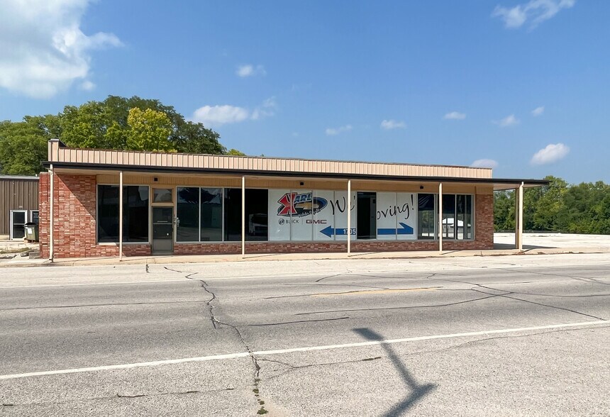 129 2nd St, Webster City, IA à vendre - Photo de l’immeuble – Image 2 sur 29
