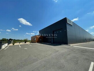 Plus de détails pour Local d'activités à louer