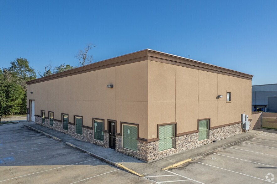 27316 Spectrum Way, The Woodlands, TX à vendre - Photo de l’immeuble – Image 3 sur 12