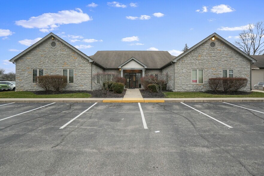 5957-6011 Cleveland Ave, Columbus, OH à louer - Photo principale – Image 1 sur 9