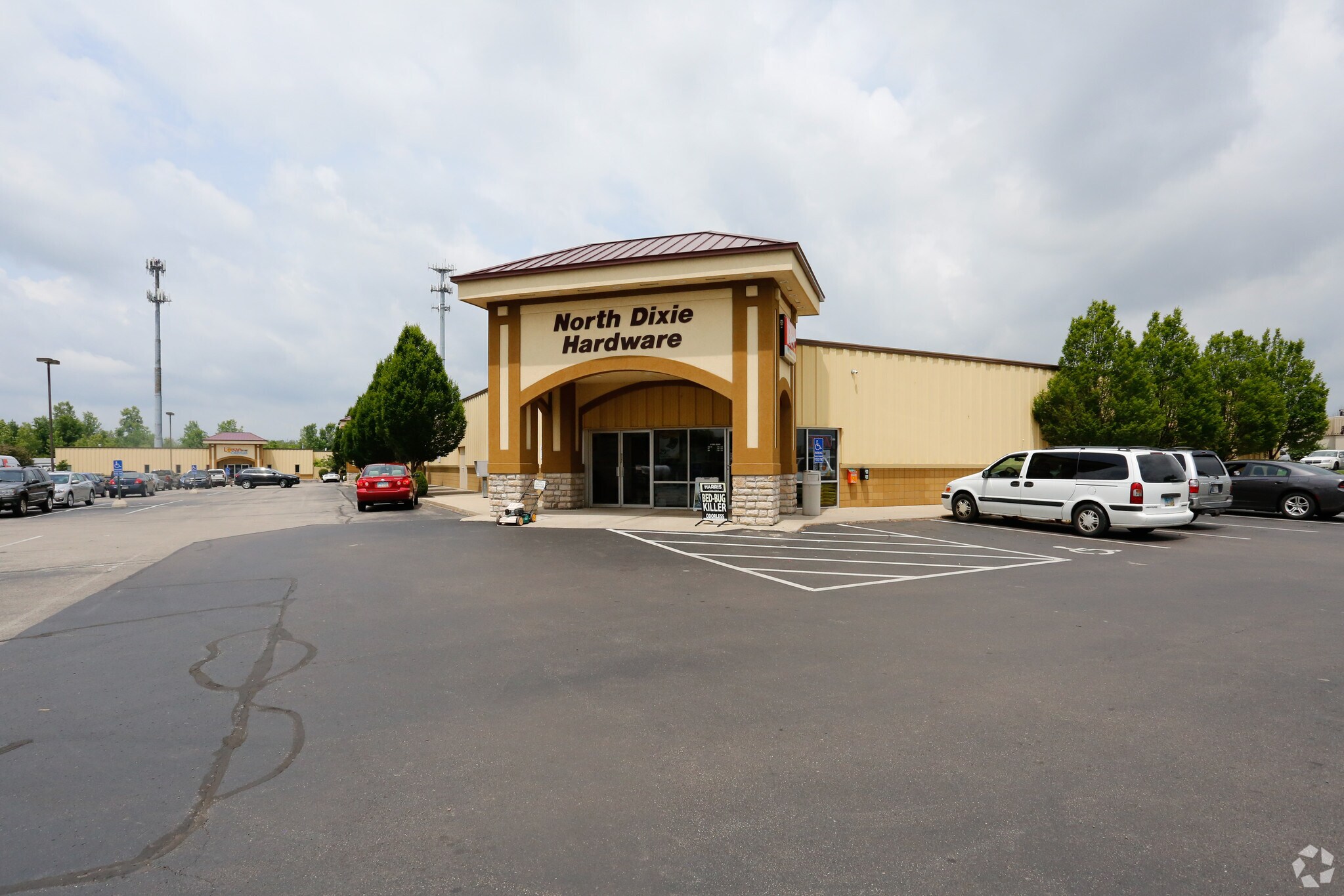 9125-9181 N Dixie Dr, Dayton, OH à louer Photo principale– Image 1 sur 8