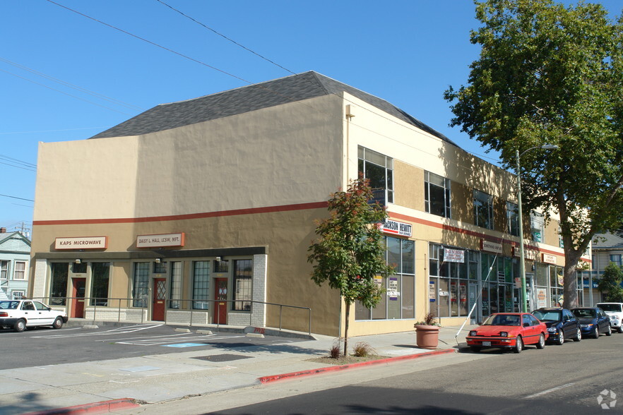 4609-4695 Telegraph Ave, Oakland, CA à louer - Photo de l’immeuble – Image 2 sur 16